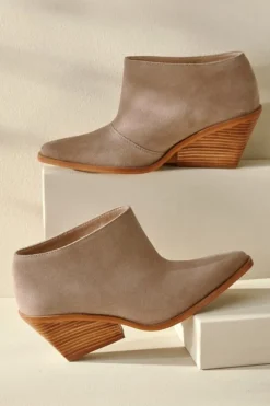 Soft Surroundings Shoes-Seychelles Sedona Seamed Bootie